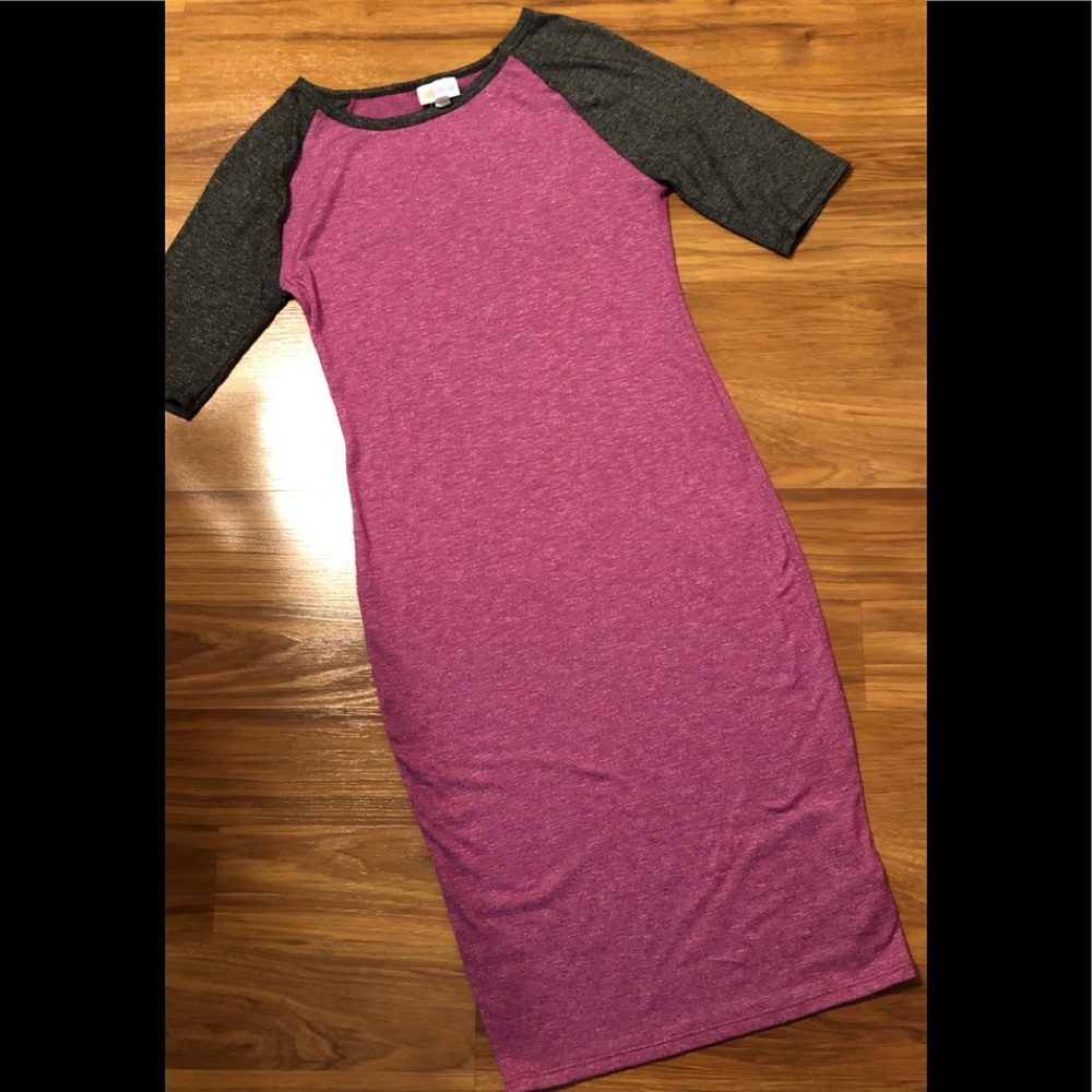 🌸LuLaRoe fitted t-shirt dress